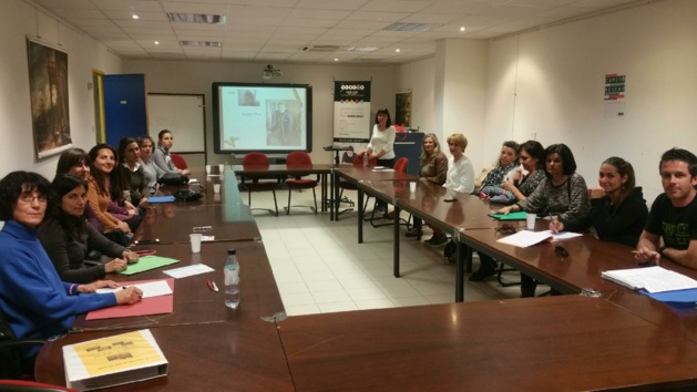 Journée mondiale de sensibilisation à l'autisme : Une session de formation pour les enseignants Journée mondiale de sensibilisation à l'autisme : Une session de formation pour les enseignants