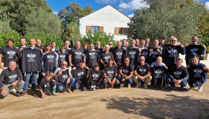 Les membres de la Squadra Corsa lors de leur AG au domaine Finili à Cauro. Les membres de la Squadra Corsa lors de leur AG au domaine Finili à Cauro.