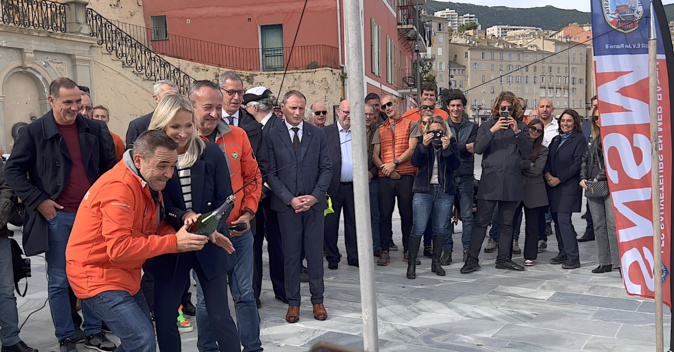 Pierre-Marie Luciani et Véronique Saadé-Albertini à l'heure du baptême de l'Alpana Pierre-Marie Luciani et Véronique Saadé-Albertini à l'heure du baptême de l'Alpana