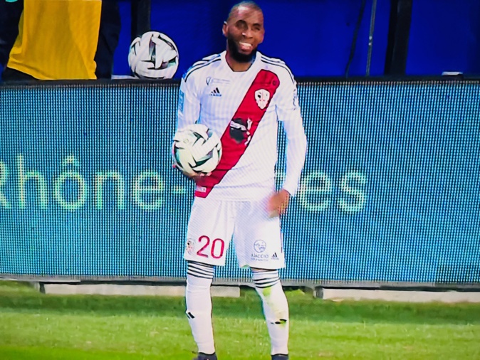 Youssouf et les Ajacciens ont réalisé la bonne affaire à Grenoble (3-0). Youssouf et les Ajacciens ont réalisé la bonne affaire à Grenoble (3-0).