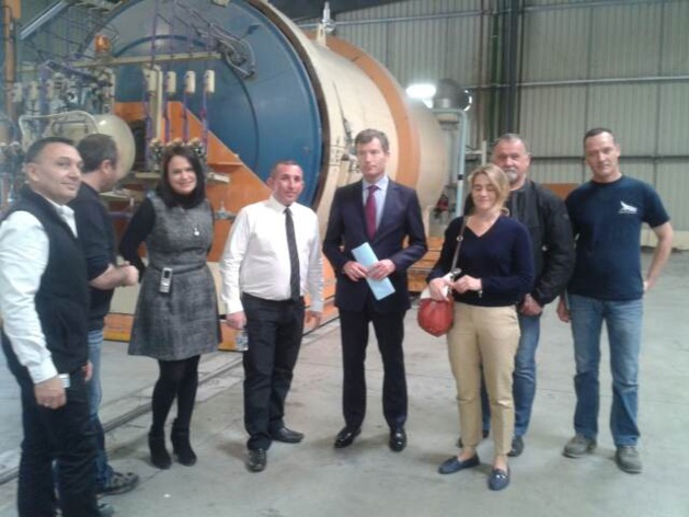 Semaine de l'industrie : Christophe Mirmand en visite à Performance Composites Méditerranéen Semaine de l'industrie : Christophe Mirmand en visite à Performance Composites Méditerranéen