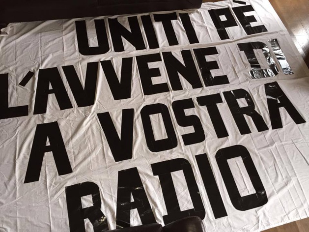 L’équipe de RCFM a préparé des banderoles L’équipe de RCFM a préparé des banderoles