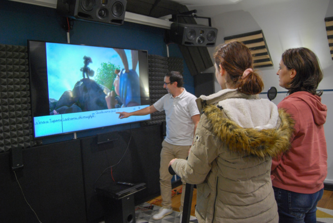 L'équipe de Fiura Mossa propose une initiation au doublage © LH