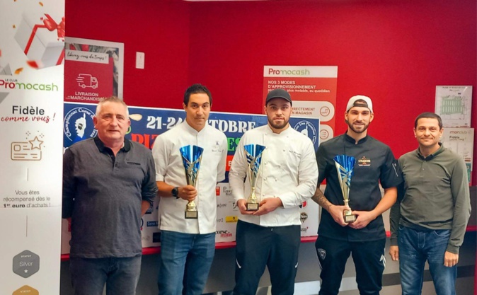 Pascal Medori (promocash à gauche) et Stéphane Pileri (à droite) ont remis les prix aux lauréats.