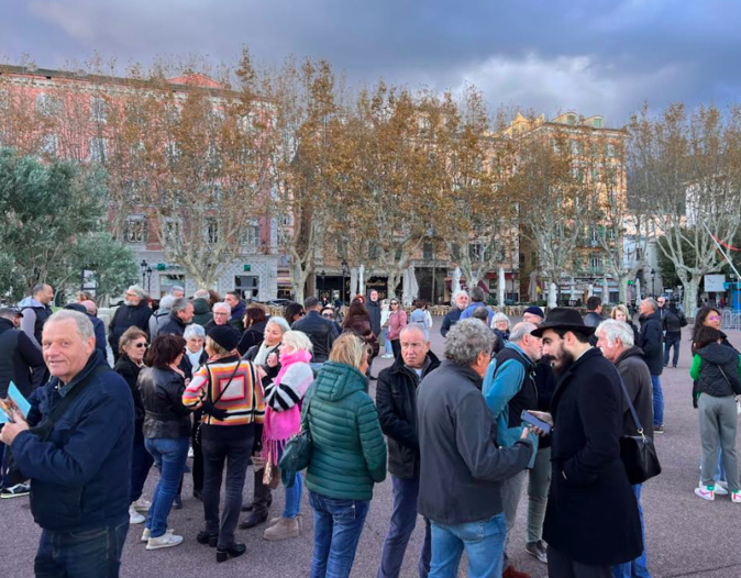Le rassemblement de 15 heures qui a réuni entre 150 et 200 personnes