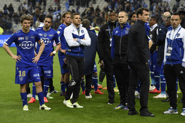 La tristesse dans le camp bastiais (PHOTOS-AFP LOIC VENANCE) La tristesse dans le camp bastiais (PHOTOS-AFP LOIC VENANCE)