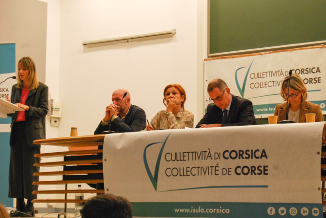 Les élus étaient rassemblés à Corte pour ces "scontri" de la culture en Corse © LH