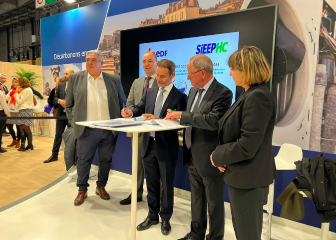 Ce partenariat, s'étendant sur une période de 30 ans (de 2024 à 2054), n'est pas seulement un accord sur le papier, mais une réponse aux défis de la transition énergétique auxquels la région fait face. La cérémonie a été honorée de la présence d'Antoine Jourdain, Directeur EDF de la Direction des Systèmes Énergétique Insulaires.