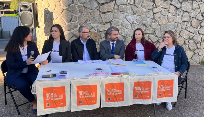 #QuiDinò : face aux violences faites aux femmes, agir en sensibilisant #QuiDinò : face aux violences faites aux femmes, agir en sensibilisant