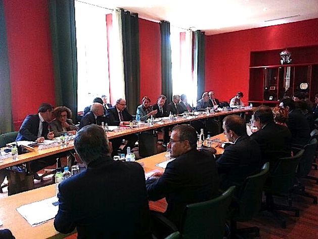 Jean-Guy Talamoni et Jean-Christophe Angelini ont demandé à Segolène Royal de rencontrer les grévistes de la faim Jean-Guy Talamoni et Jean-Christophe Angelini ont demandé à Segolène Royal de rencontrer les grévistes de la faim