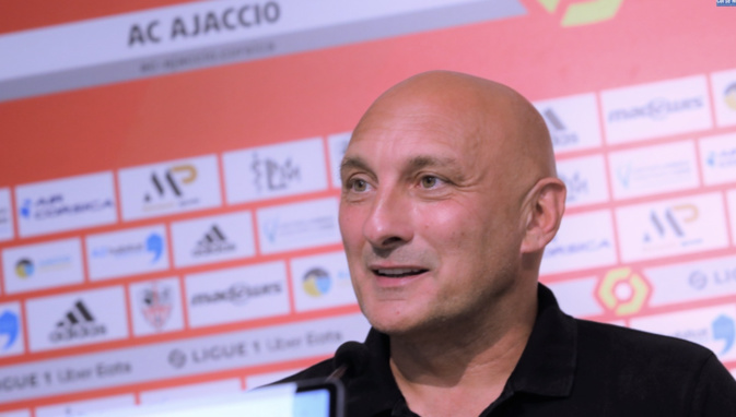 Olivier Pantaloni et ses hommes ont battu le leader lavallois à Timizzolu. Olivier Pantaloni et ses hommes ont battu le leader lavallois à Timizzolu.