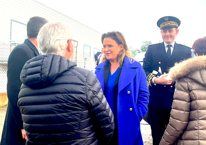 La ministre a profité de sa visite pour échanger avec les élus de la mairie d'Ajaccio. La ministre a profité de sa visite pour échanger avec les élus de la mairie d'Ajaccio.