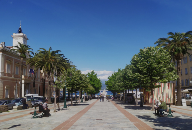 La place Foch d'Ajaccio va faire partie des espaces repensés dans le cadre de la revégétalisation et renaturation de la Ville d'Ajaccio.
