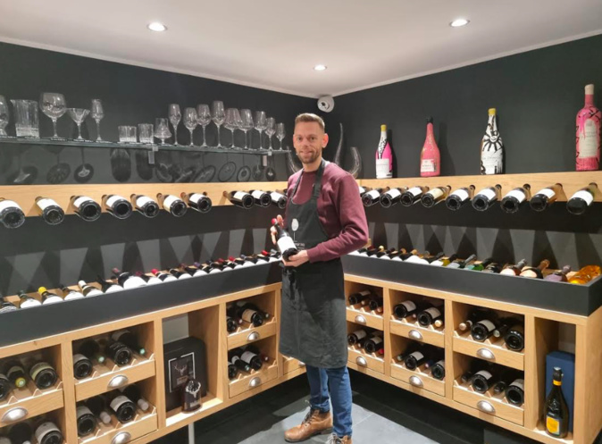 Olivier Clausse, caviste de L’Empreinte, à Bastia Olivier Clausse, caviste de L’Empreinte, à Bastia