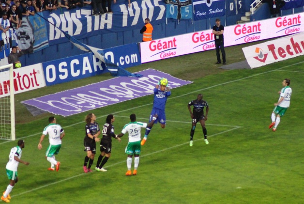 Le Sporting face à Saint-Etienne : La victoire et le... maintien presque assuré Le Sporting face à Saint-Etienne : La victoire et le... maintien presque assuré