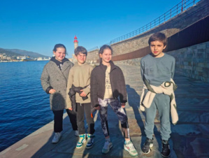 Les éco-délégués Tony, Romane, Anna-Mélodie et Alexandre.