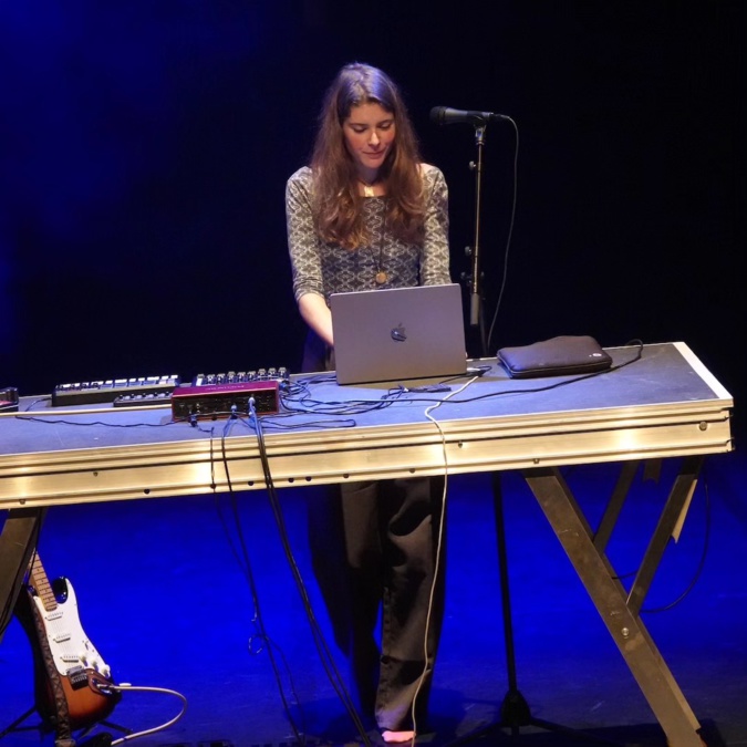 iTi et sa musique electro. iTi et sa musique electro.