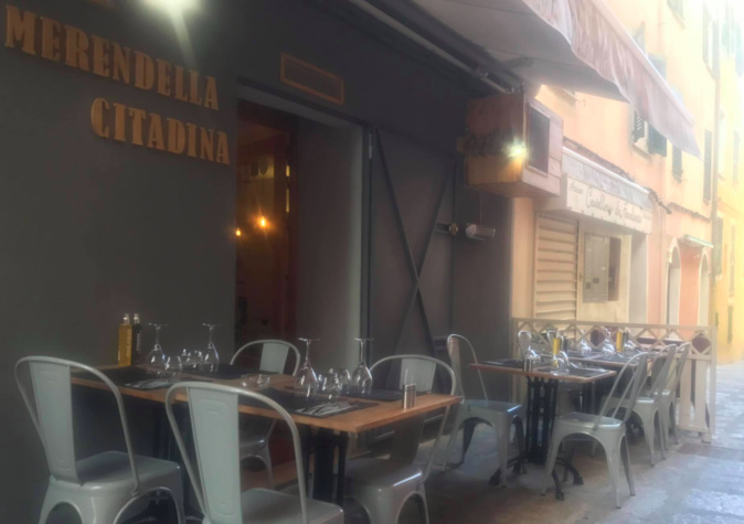 Les restaurateurs ajacciens ont essayé de garder le mêmes tarifs que l'année dernière pour la soirée du 31 décembre, malgré la hausse des denrées alimentaires. Crédit photo OTI Ajaccio