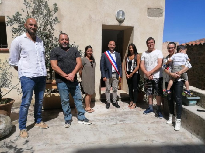 L'équipe municipale et le maire Barthélémy Colombani L'équipe municipale et le maire Barthélémy Colombani