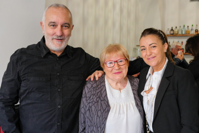 Joël Bazzali et Isabelle Maurizi entourent Monique Nesme © LH Joël Bazzali et Isabelle Maurizi entourent Monique Nesme © LH