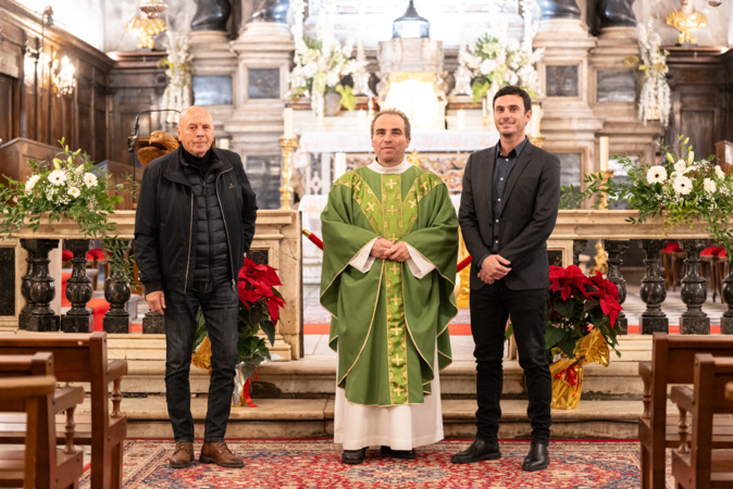 L'Abbé Constant, Alexandre Farina, et Claude Massei préparent activement la Saint-Antoine. L'Abbé Constant, Alexandre Farina, et Claude Massei préparent activement la Saint-Antoine.