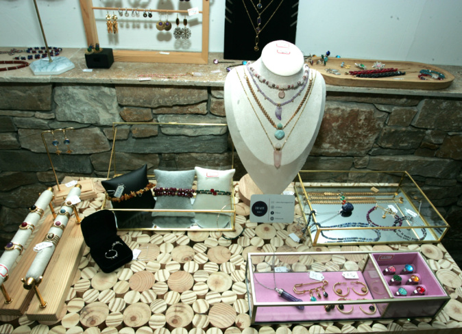 Corte : les doigts de fée de Fanny Vaccarezza Corte : les doigts de fée de Fanny Vaccarezza