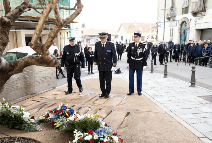 EN IMAGES - Vingt-six ans après, une cérémonie d'hommage au préfet Claude Érignac à Ajaccio