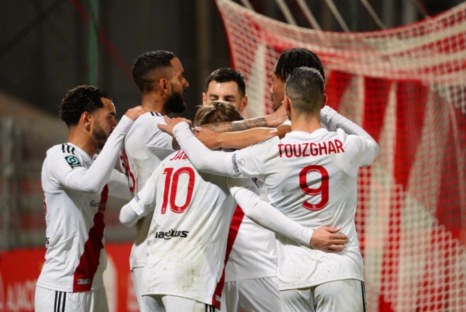 L’AC Ajaccio domine Guingamp (3-0) L’AC Ajaccio domine Guingamp (3-0)