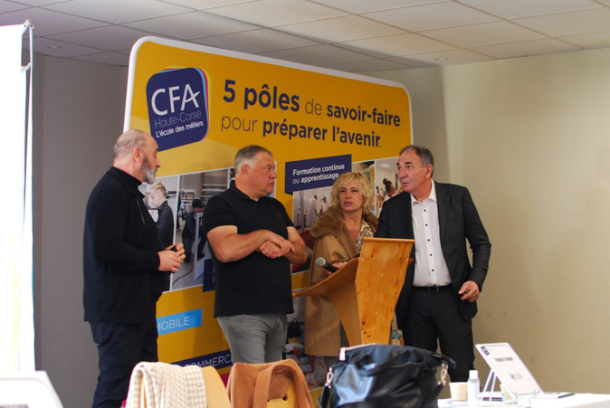Xavier Luciani, à droite, est le directeur du centre de formation des apprentis © LH Xavier Luciani, à droite, est le directeur du centre de formation des apprentis © LH