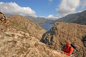 La photo du jour : au-dessus du lac de Tolla La photo du jour : au-dessus du lac de Tolla