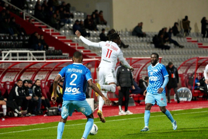 L’AC Ajaccio bute sur Amiens ...et ses poteaux (0-0) L’AC Ajaccio bute sur Amiens ...et ses poteaux (0-0)