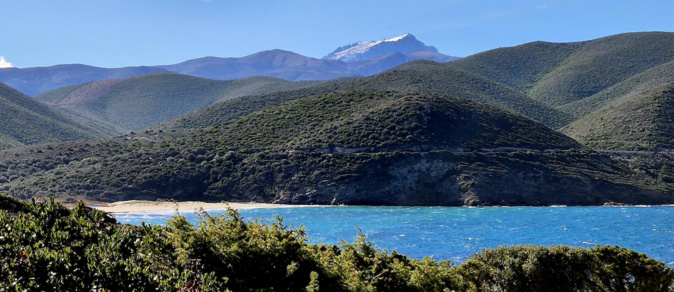 La photo du jour : Le monte Padru depuis Ostriconi