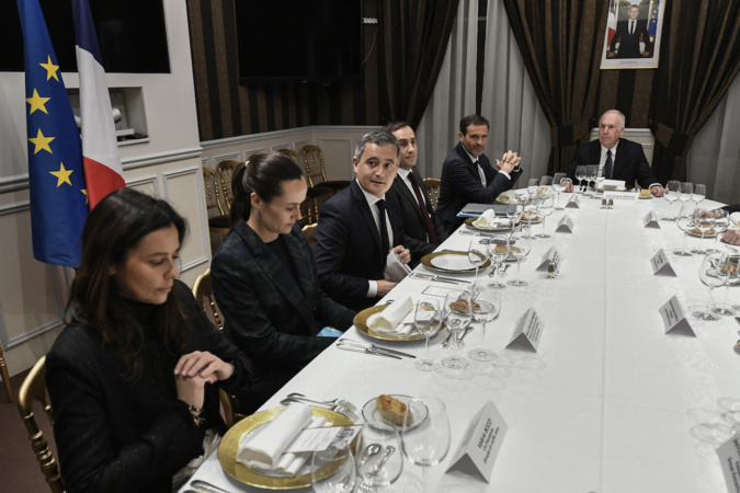 Le 26 février dernier, un premier dîner à Beauvau avait permis de trouver des points d'accord autour d'une proposition d'écriture constitutionnelle portée par le ministre de l'Intérieur (Photo : STEPHANE DE SAKUTIN/AFP)