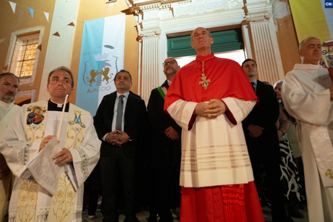 EN IMAGES - Procession et veillée de la Madunnuccia à Ajaccio : Une célébration empreinte de ferveur 