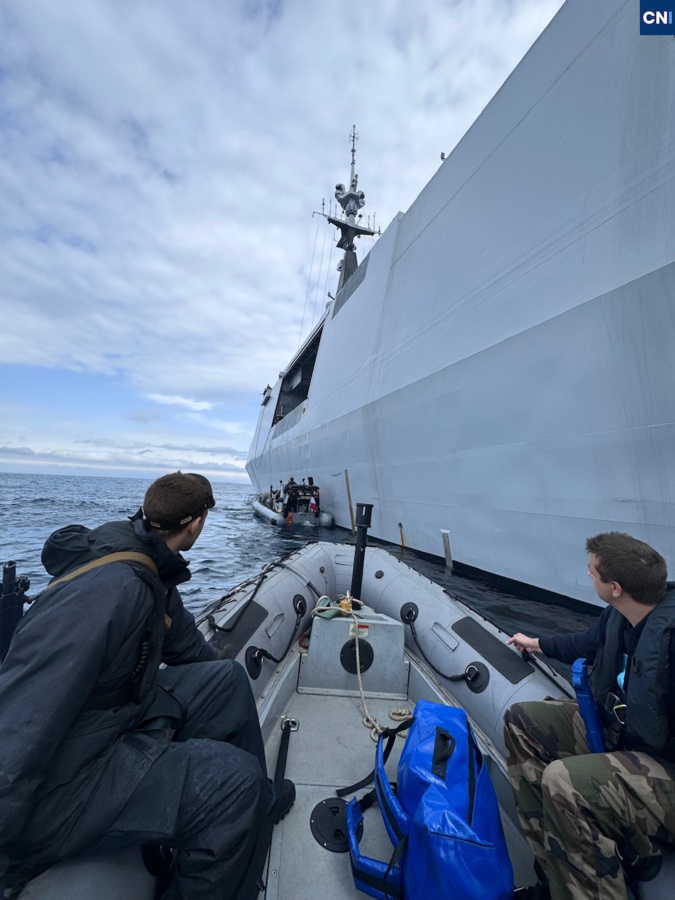 EN IMAGES - À Lisula, la Marine réalise un exercice d'évacuation grandeur nature