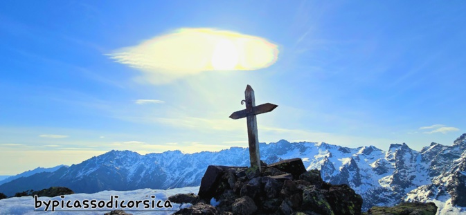 La photo du jour : lever de soleil sur le Cintu