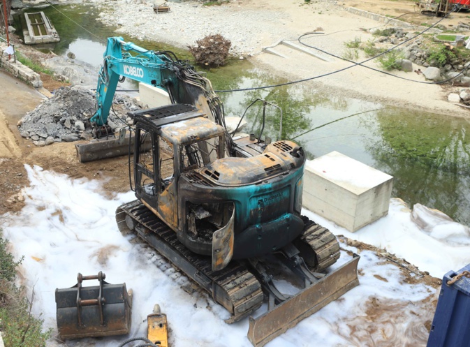 Corte : 3 engins de chantier incendiés à Baliri Corte : 3 engins de chantier incendiés à Baliri