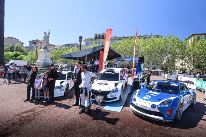 Crédit photo rallye-tv.com - Cliquez sur l'image pour plus d'images Crédit photo rallye-tv.com - Cliquez sur l'image pour plus d'images