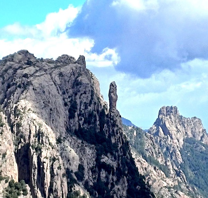 La photo du jour : Le campanile de Sainte Lucie vu de Bocca Fumicosa