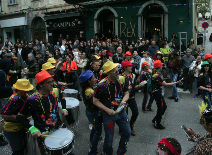 EN IMAGES - Grand succès populaire pour le carnaval de Corte