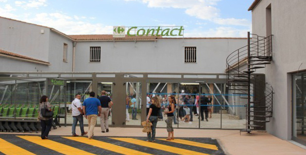 Un Carrefour Contact à Lumio