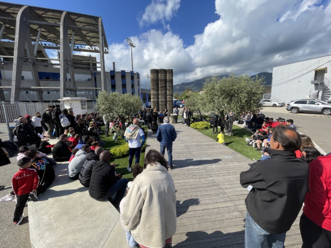 Commémoration du 5 mai 1992: « Emotion, sensibilisation, transmission » pour 200 collégiens corses Commémoration du 5 mai 1992: « Emotion, sensibilisation, transmission » pour 200 collégiens corses