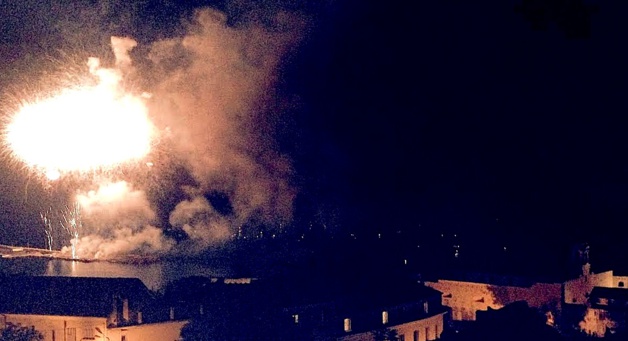 Bastia : Festival pyrotechnique au-dessus de la ville Bastia : Festival pyrotechnique au-dessus de la ville