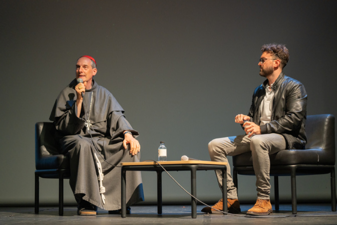Le Cardinal Bustillo a participé à l'avant première Diu fil. Photos Paule Santoni Le Cardinal Bustillo a participé à l'avant première Diu fil. Photos Paule Santoni