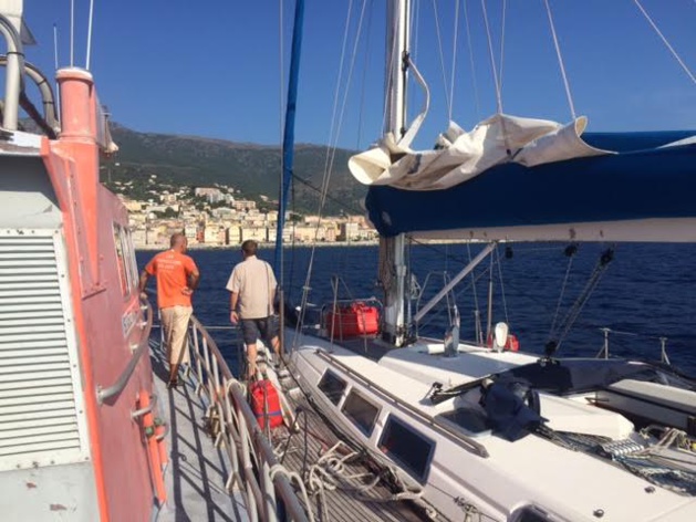 Bastia : La SNSM accompagne le voilier au… port