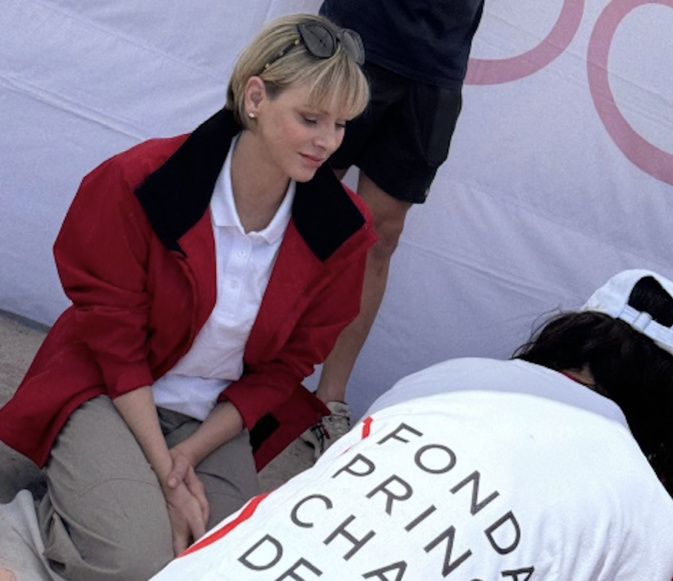 A Calvi, la princesse Charlene de Monaco sensibilise les enfants contre les risques de noyade A Calvi, la princesse Charlene de Monaco sensibilise les enfants contre les risques de noyade