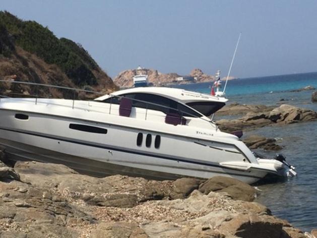 Une vedette s'échoue sur le littoral de Monticello : 4 blessés dont deux enfants Une vedette s'échoue sur le littoral de Monticello : 4 blessés dont deux enfants
