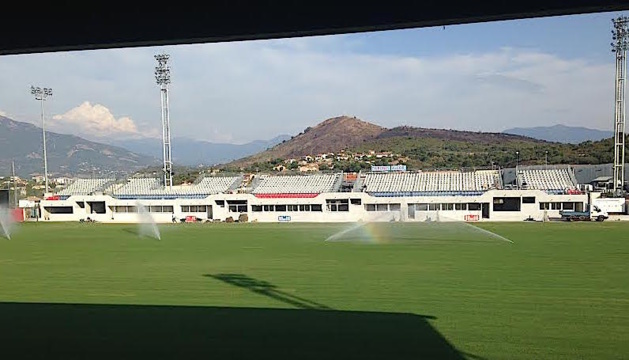 La tribune Fanfan Tagliaglioli La tribune Fanfan Tagliaglioli