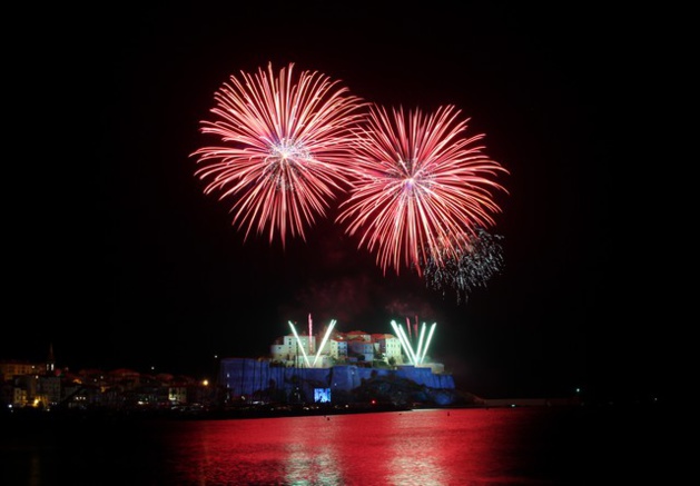 Un hymne à la Corse dans le ciel de Calvi
