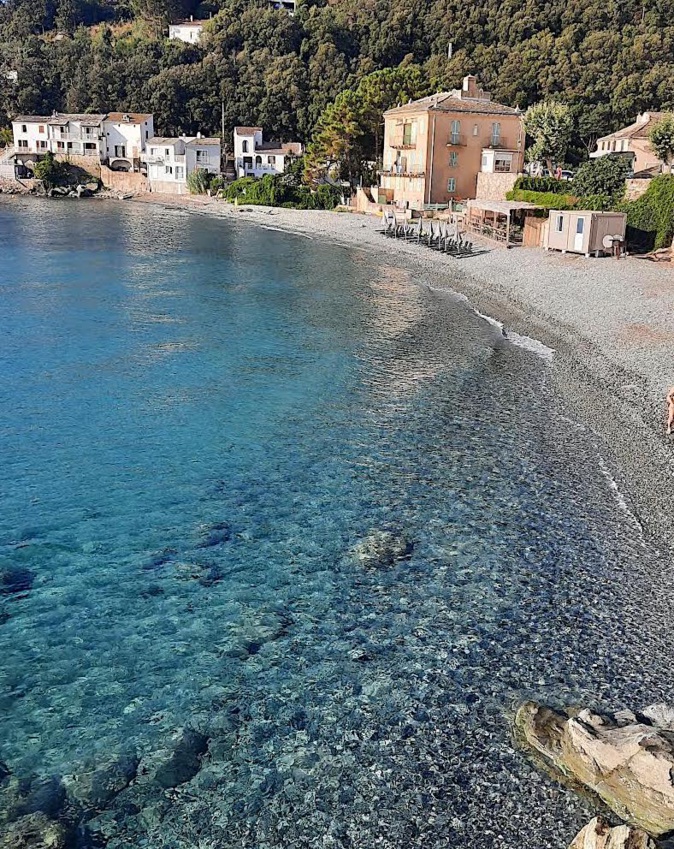 La photo du jour : les incomparables atouts de plage de Lavasina La photo du jour : les incomparables atouts de plage de Lavasina